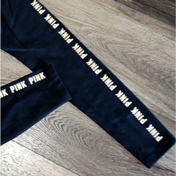 VS Pink Leggings 🌼 - Picture 5 of 5